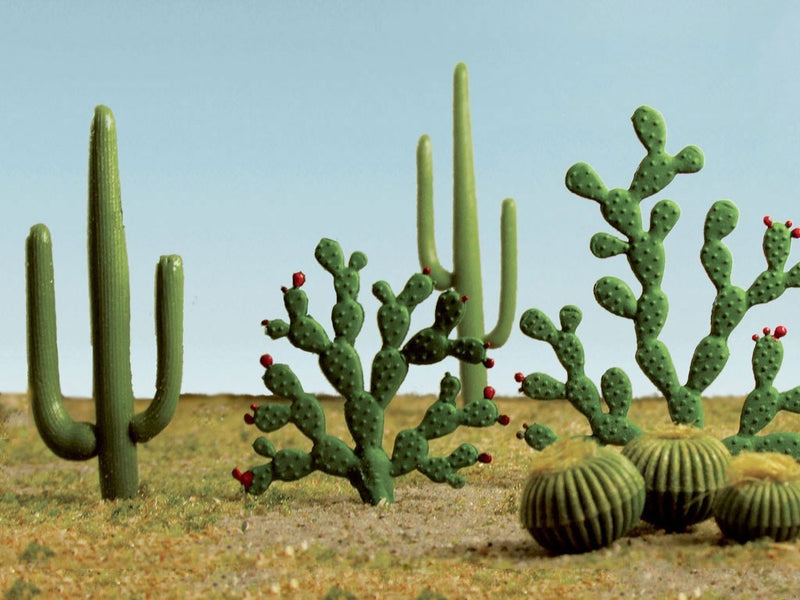 Bachmann 32513 Mixed Cactus pkg(15) -- Height: 1/4 to 2-1/2" .6 to 6.4cm, HO