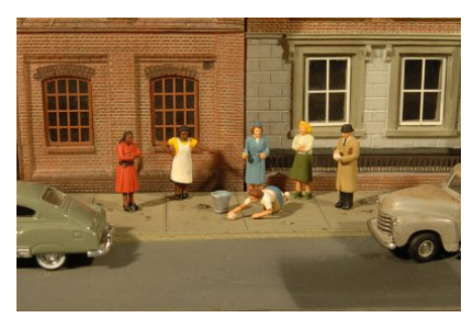 Bachmann 33117 Sidewalk People - SceneScapes -- pkg(6), HO