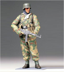 Tamiya 36304 WWII German Infantryman