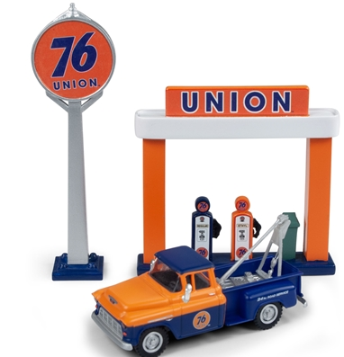 CMW 40010 1955 Chevy Tow Truck with Station Sign, Gas Pump Island - Assembled -- Union 76 (blue, orange), HO
