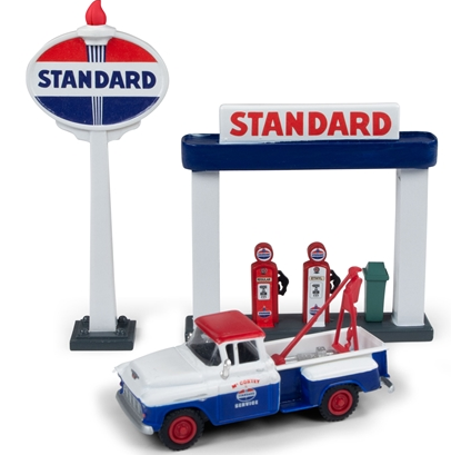 CMW 40011 1955 Chevy Tow Truck with Station Sign, Gas Pump Island - Assembled -- Standard (red, blue, white), HO