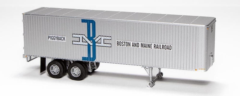 Rapido 403003 HO scale 35' Fruehauf Integral-Post Volume Van - Boston & Maine: