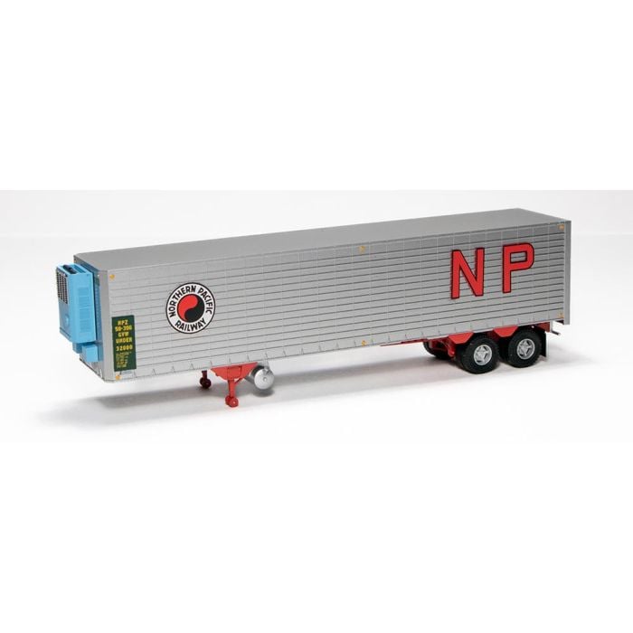 Rapido HO scale 40' Fruehauf Fluted Side Volume Van - Northern Pacific: