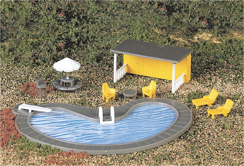 Bachmann 42215 SWIMMING POOL & ACCES, HO