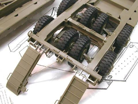 Tamiya 35230 U.S. 40 TON TANK TRANSPORTER "Dragon Wagon", 1:35 Scale