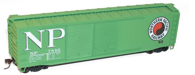 Accurail 5235  50'DD STEEL BOXCAR NP, HO