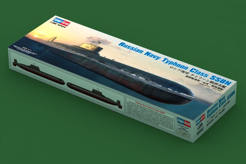 HobbyBoss Russian Navy Typhoon Class SSBN 83532 1:350