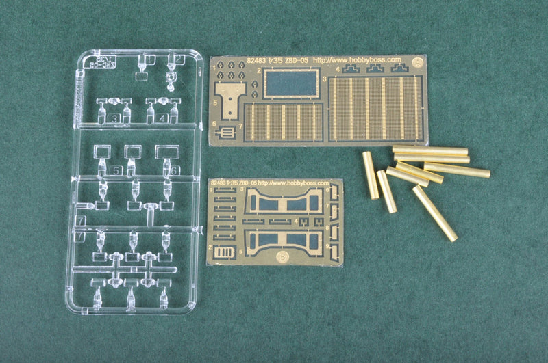 HobbyBoss PLA ZBD-05 Amphibious IFV 82483 1:35