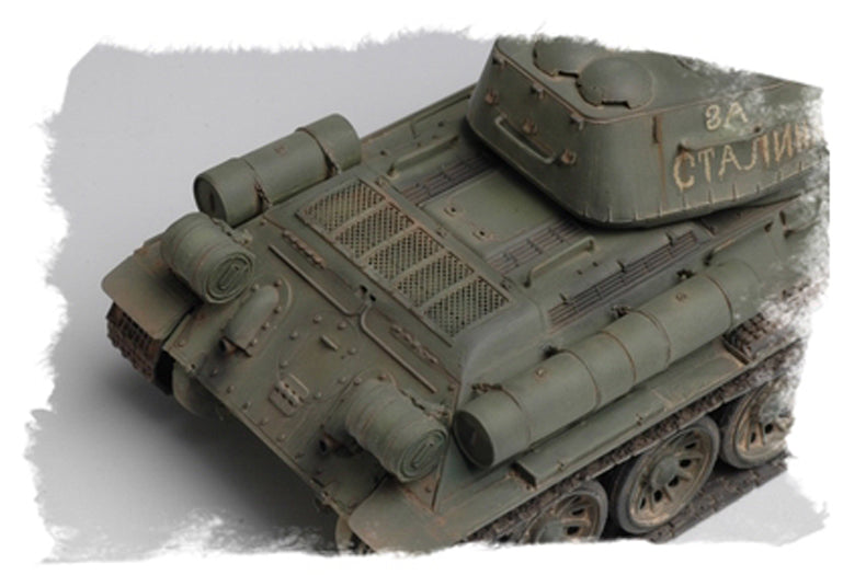 HobbyBoss T-34/85 (Model 1944 flattened turret)Tank 84807 1:48