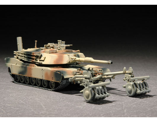 Trumpeter 1:72 M1A1 with Mine Roller Set 07278