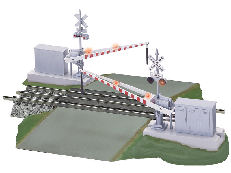 Lionel 12062 FasTrack Grade Crossing with Gates and Flashers, O Scale