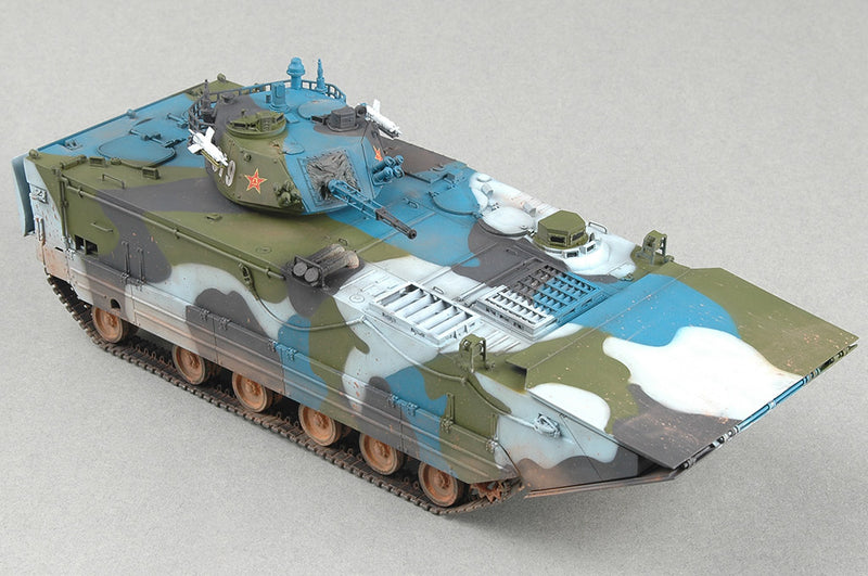 HobbyBoss PLA ZBD-05 Amphibious IFV 82483 1:35