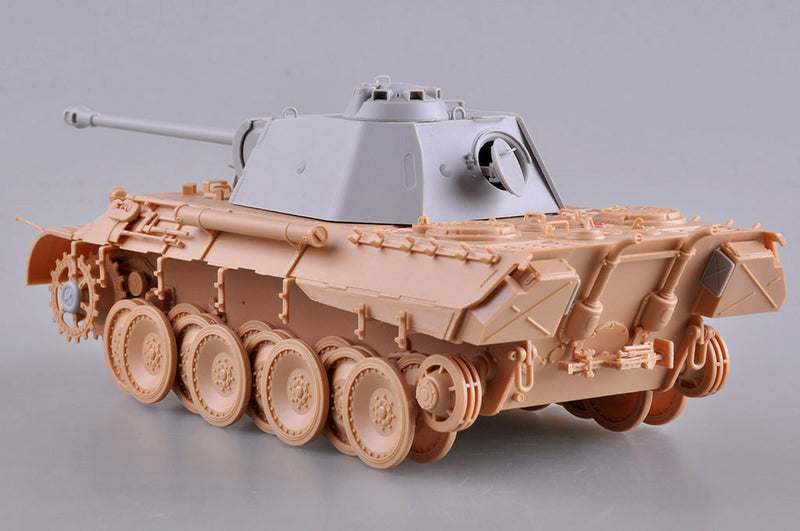 HobbyBoss German Sd.Kfz.171 PzKpfw Ausf A w/ Zimmerit 84506 1:35