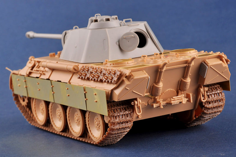 HobbyBoss German Sd.Kfz.171 PzKpfw Ausf A w/ Zimmerit 84506 1:35