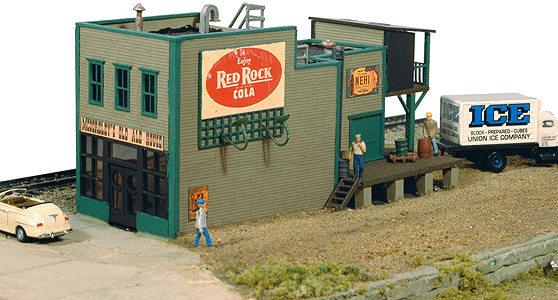 JL Innovative Design 330 McSoreley's Old Ale House, N scale