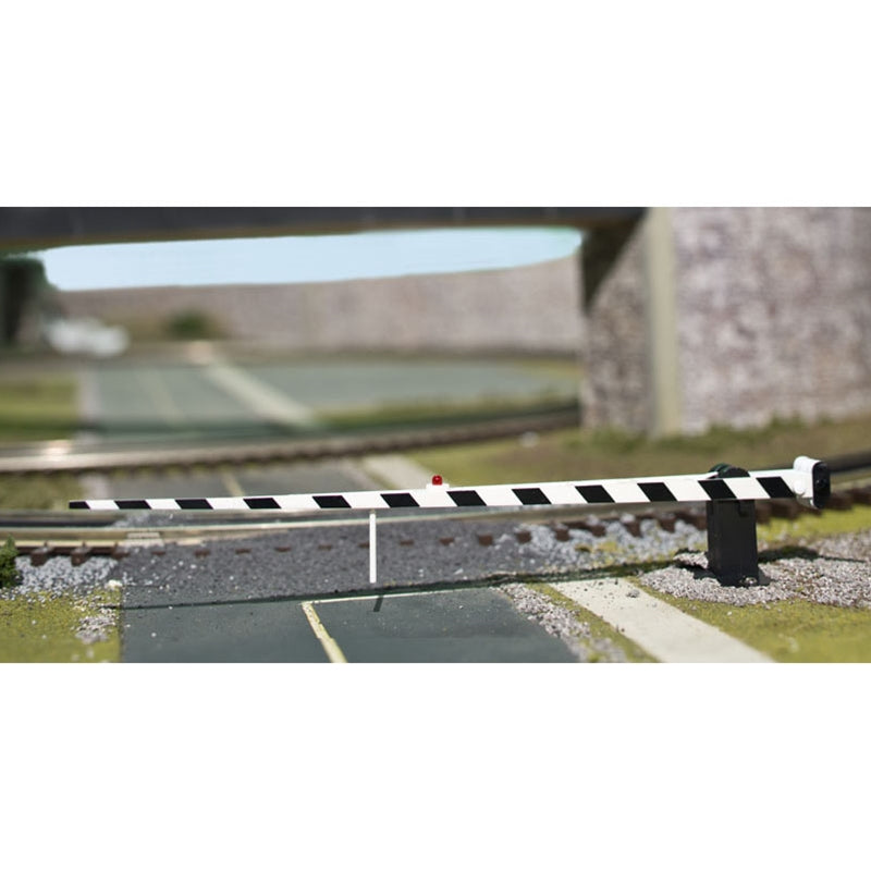 Atlas 6948 Operating Crossing Gate with LED Light -- 8-1/2 x 3/8" (black, white), O Scale