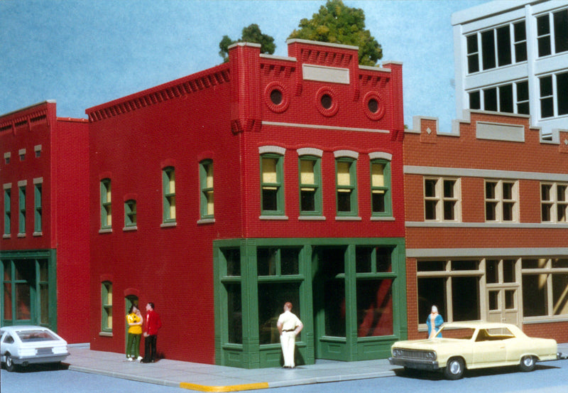 Smalltown USA 699-6001 Mike's Market, HO Scale