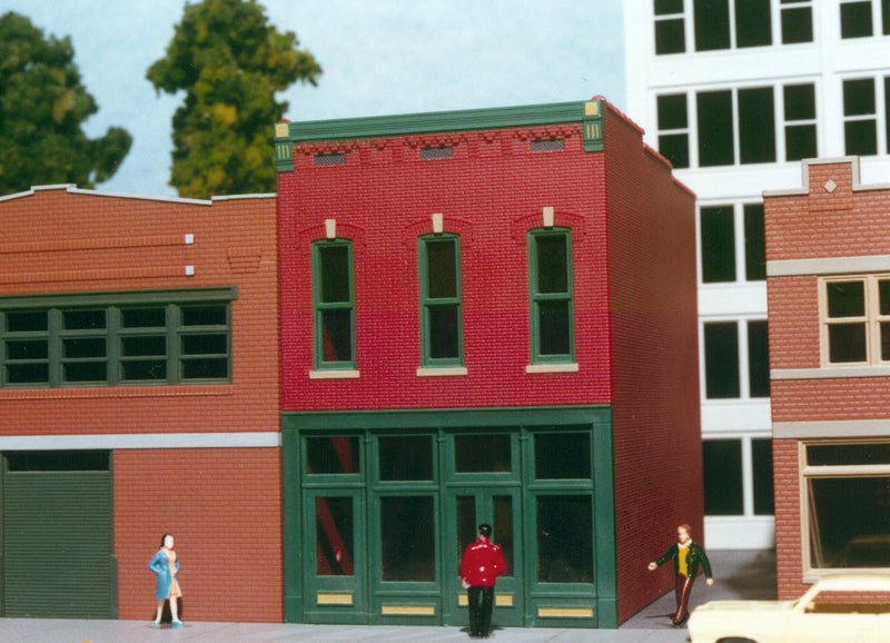 Smalltown USA 699-6014 Old Indian Tobacco Shop, HO Scale