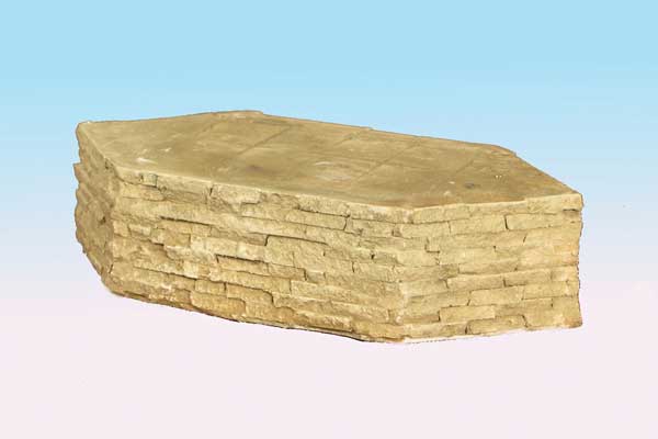 Monroe Models 736 Split Stone Cutwater, HO Scale