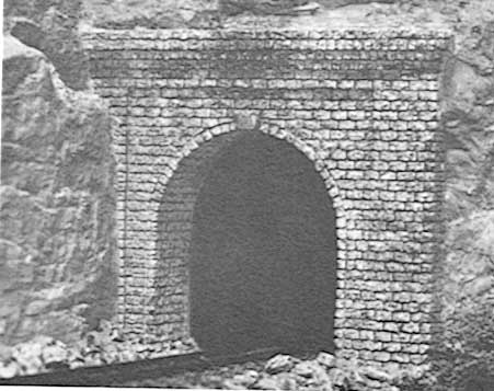 Monroe Models 210 Single Tunnel Portal Cut Stone, N Scale