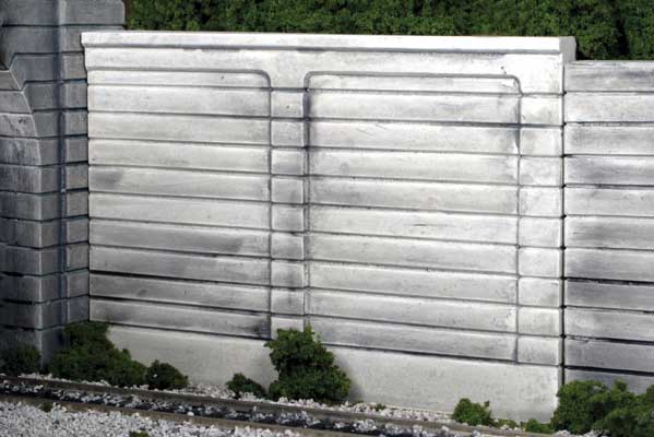 Monroe Models 114 Retaining Wall Pkg(2), HO Scale