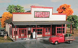 American Model Builders 635 Ellington Mercantile -- 3-1/2 x 3-1/4 x 2" 8.7 x 9.3 x 5cm, N Scale