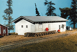 American Model Builders 701 Lineside Structures(R) Kit -- Freight House - 8 x 4 x 3-1/2" 20.3 x 10.2 x 8.9cm, HO Scale