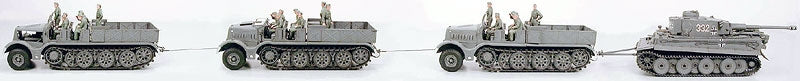 Tamiya 35239 GERMAN 18T HEAVY HALF TRACK "Famo", 1:35 Scale