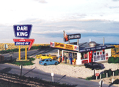 Blair Line 182 Dari-King Drive-In Restaurant -- Kit - 4 x 5" 10 x 12.5cm, HO Scale