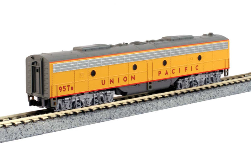 Kato 1765356 EMD E8B - Standard DC -- Union Pacific 947B (Armour Yellow, gray, red), N Scale