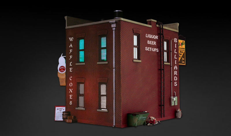 Woodland Scenics BR5844 Corner Emporium, O Scale