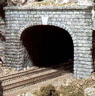 Woodland Scenics C1257 - Scale Cut Stone Double Tunnel Portal, HO