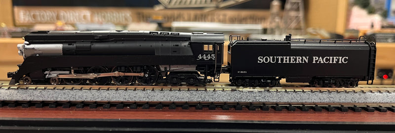 Kato USA 126-0309 4-8-4 GS-4 Southern Pacific Postwar Black