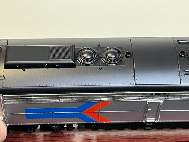 Rapido 28503 HO EMD E8A (DC/DCC/Sound): Amtrak - Phase 1: