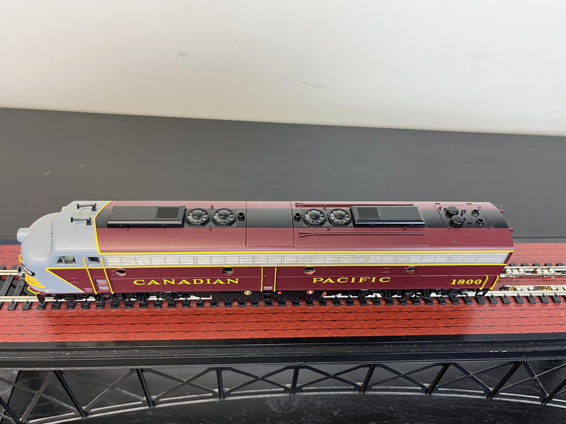 Rapido 28511 HO EMD E8A (DC/DCC/Sound): Canadian Pacific - Early Maroon: