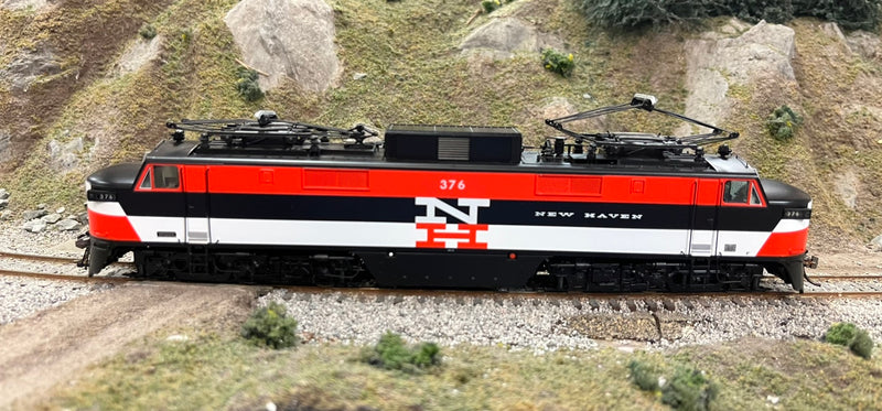 Rapido Trains 84506 EP-5 Electric Locomotive: New Haven Delivery (w/Vents)