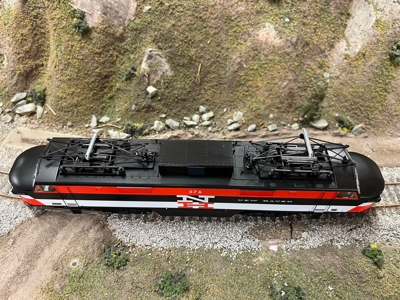 Rapido Trains 84506 EP-5 Electric Locomotive: New Haven Delivery (w/Vents)