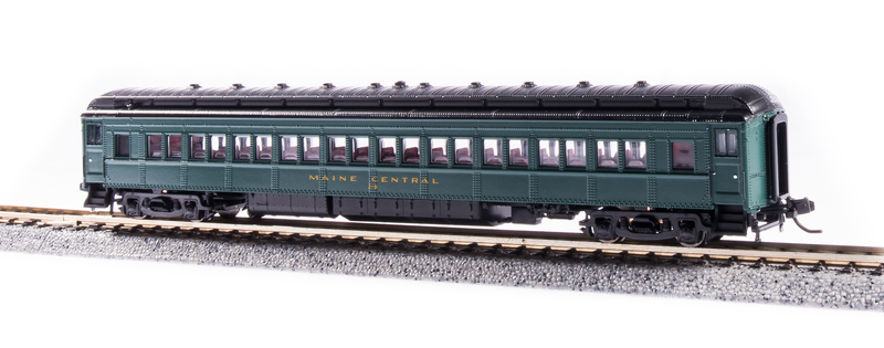 BLI 6536 MEC 80' Passenger Coach, Green & Gold, Single Car, N (Fantasy Paint Scheme)