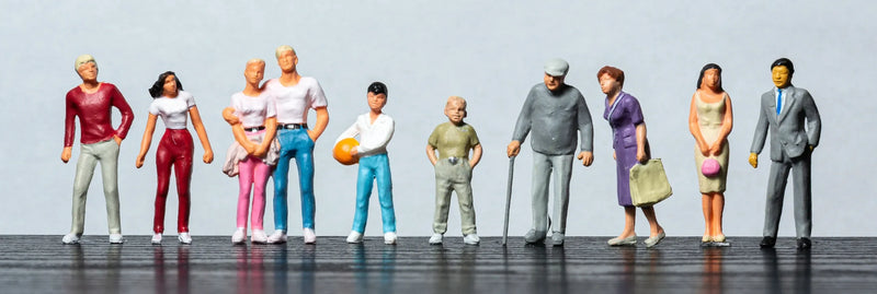 Rock Island Hobby RIH061108 O Scale Standing People