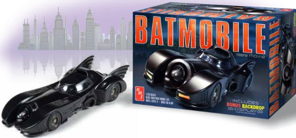 AMT Model Kits AMT935 1989 Batmobile 1:25