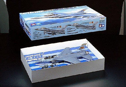 Tamiya 60315 LOCKHEED MARTIN F-16CJ BLK 50 Fighting Falcon, 1:32 Scale