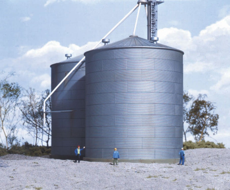 Walthers Cornerstone 933-3123 Big Grain Storage Bin - Kit - 5-1/2" 13.9cm Diameter x 6-1/2" 16.5cm Height, HO Scale