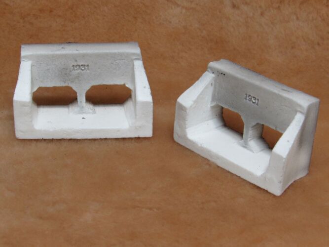 Pre-Size Model Specialties 526 Concrete Culvert -- 2-5/16 x 1 x 1-3/8" 3 x 4' Scale Opening, 1931 Date Plate pkg(2), S Scale