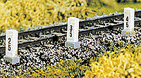 Brawa Modellspielwaren 2652 Distance/Mile Posts pkg(10), HO Scale