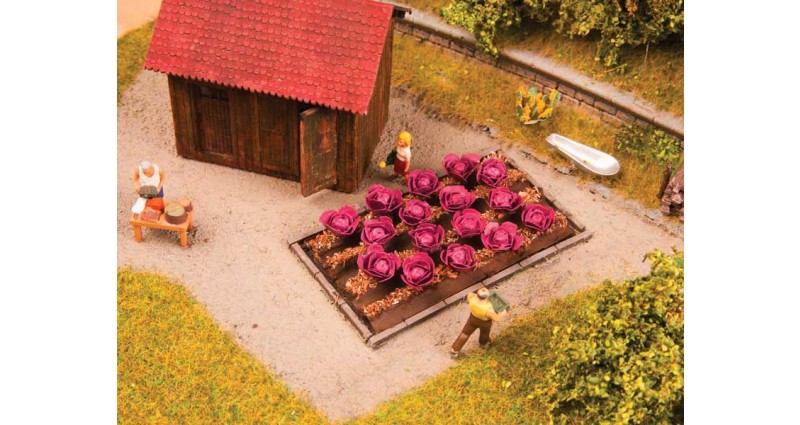 Noch Gmbh & Co 13218 Garden Plot - Assembled - Deco Minis -- 16 Red Cabbage Plants, HO Scale