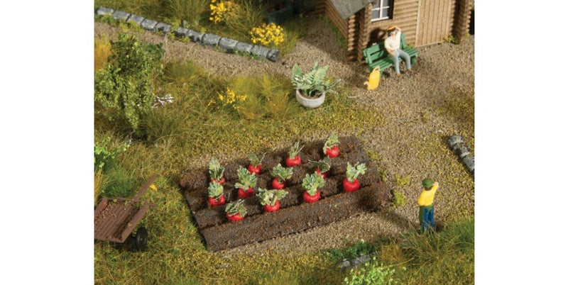 Noch Gmbh & Co 13221 Garden Plot - Assembled - Deco Minis -- Red Beets, HO Scale
