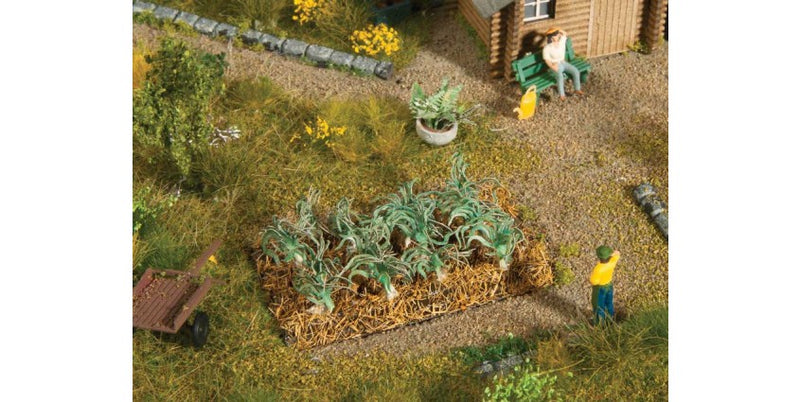 Noch Gmbh & Co 13222 Garden Plot - Assembled - Deco Minis -- Leeks, HO Scale