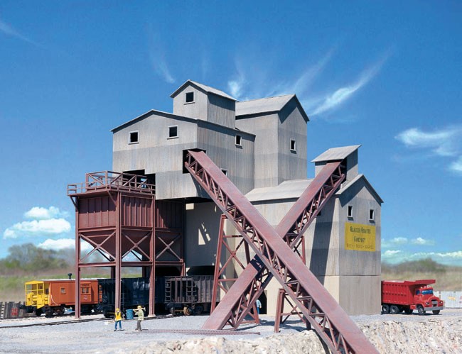 Walthers Cornerstone 933-3241 Glacier Gravel Co. -- Kit - 5-5/8 x 6-5/8 x 6-1/8" 14.3 x 16.8 x 15.6cm, N Scale