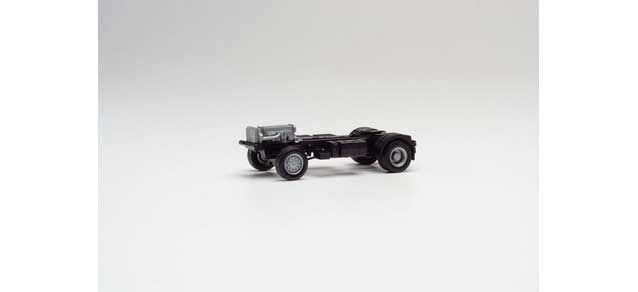 Herpa Models 85113 Iveco 2-Axle Trakker Chassis -- pkg(2), HO Scale