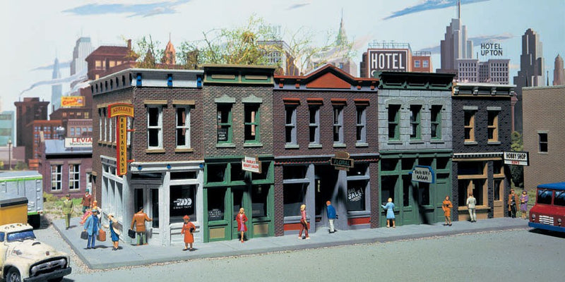 Walthers Cornerstone 933-3028 Merchant's Row I - Kit - 11 x 5 x 4" 27.9 x 12.7 x 10.2cm, HO Scale
